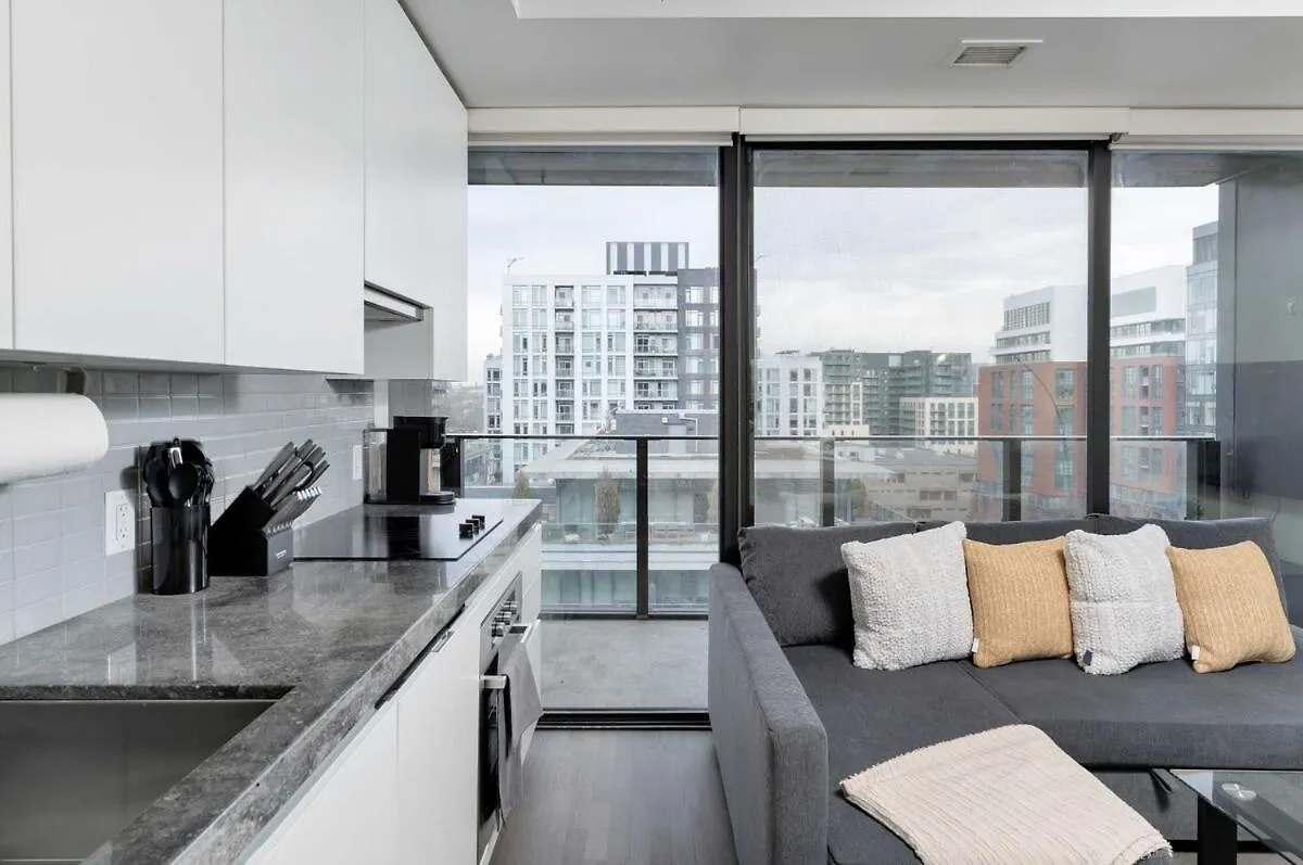Apartment King St W Getaway Perfect For Food Lovers Toronto